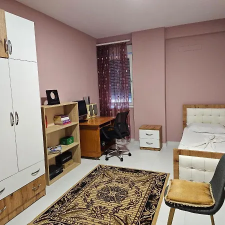 Felis Apartment
